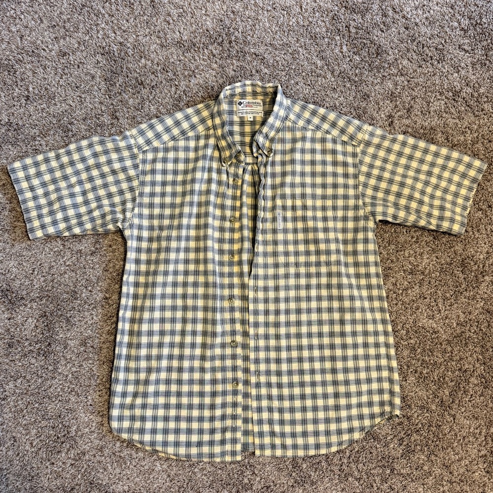 Columbia Sportswear 100% Cotton Plaid Button Up Shirt Size Medium
